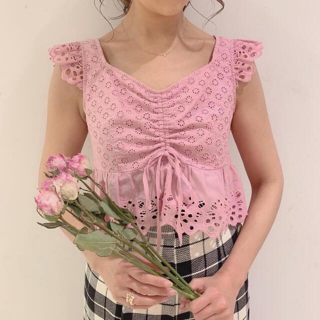 deicy(デイシー)のdeicy ♡ リボンシャーリングコットンレースブラウス レディースのトップス(シャツ/ブラウス(半袖/袖なし))の商品写真