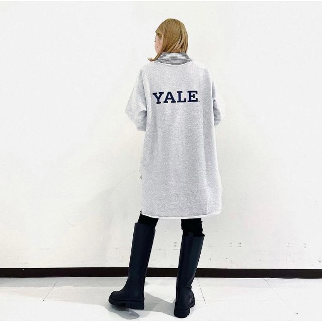 FRAMeWORK(フレームワーク)の完売色 新品 FRAMeWORK YALE/スウェットチュニック2 ホワイト レディースのトップス(Tシャツ(長袖/七分))の商品写真