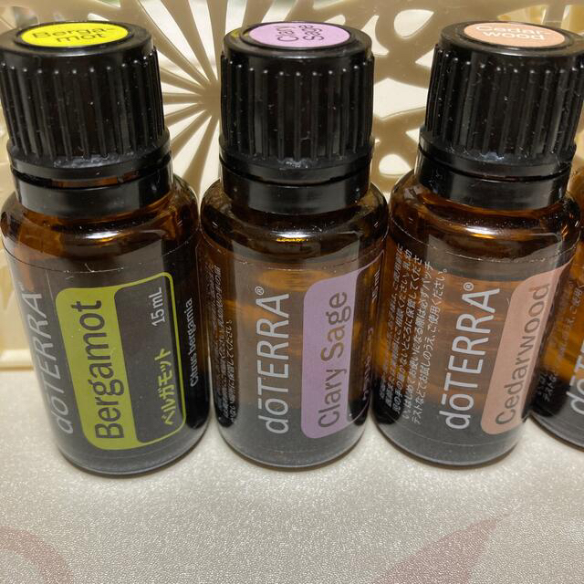 doTERRA(ドテラ)のdoTERRAオイル色々 コスメ/美容のリラクゼーション(エッセンシャルオイル（精油）)の商品写真