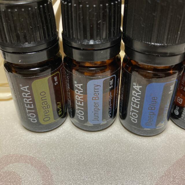 doTERRA(ドテラ)のdoTERRAオイル色々 コスメ/美容のリラクゼーション(エッセンシャルオイル（精油）)の商品写真