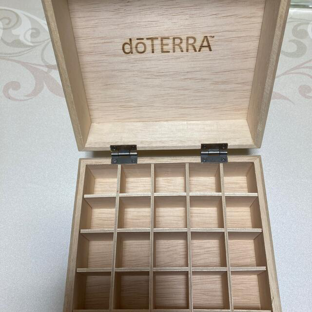 doTERRA(ドテラ)のdoTERRAオイル色々 コスメ/美容のリラクゼーション(エッセンシャルオイル（精油）)の商品写真