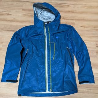 ファイントラック(finetrack)のほぼ新品 ファイントラック エバーブレスフォトン Mサイズ 上下セット(登山用品)