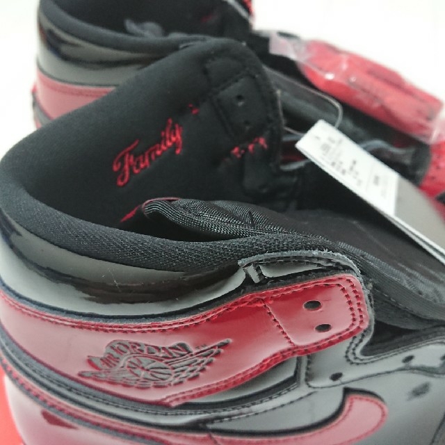 NIKE(ナイキ)の新品未使用 黒タグ 28.5㎝ JORDAN1 ジョーダン1 パテントブレッド メンズの靴/シューズ(スニーカー)の商品写真
