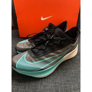 ナイキ(NIKE)の☆特上美品☆ナイキ（NIKE）ズームフライ３【正規品】AT8240-002(シューズ)