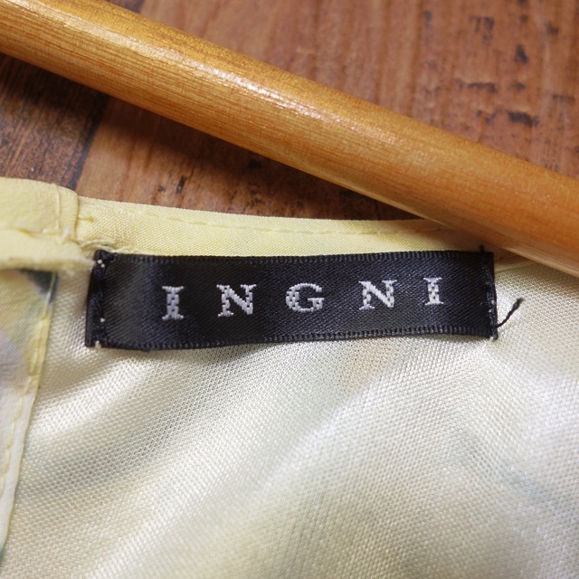 INGNI(イング)のINGNI ひざ丈ワンピース レディース Mサイズ イング 黄色 JY26 レディースのワンピース(ひざ丈ワンピース)の商品写真