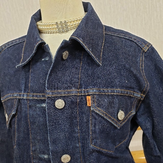 Levi's(リーバイス)のリーバイス　デニムジャケット　濃紺　78600 未使用に近い レディースのジャケット/アウター(Gジャン/デニムジャケット)の商品写真