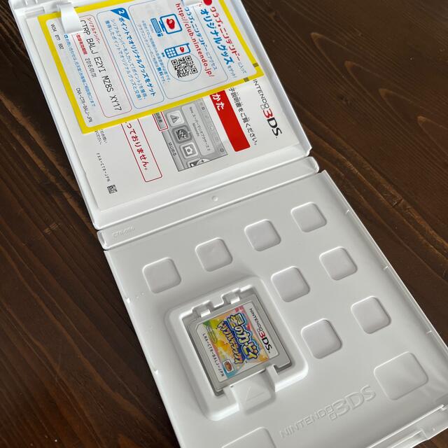 任天堂(ニンテンドウ)の星のカービィ トリプルデラックス 3DS エンタメ/ホビーのゲームソフト/ゲーム機本体(携帯用ゲームソフト)の商品写真