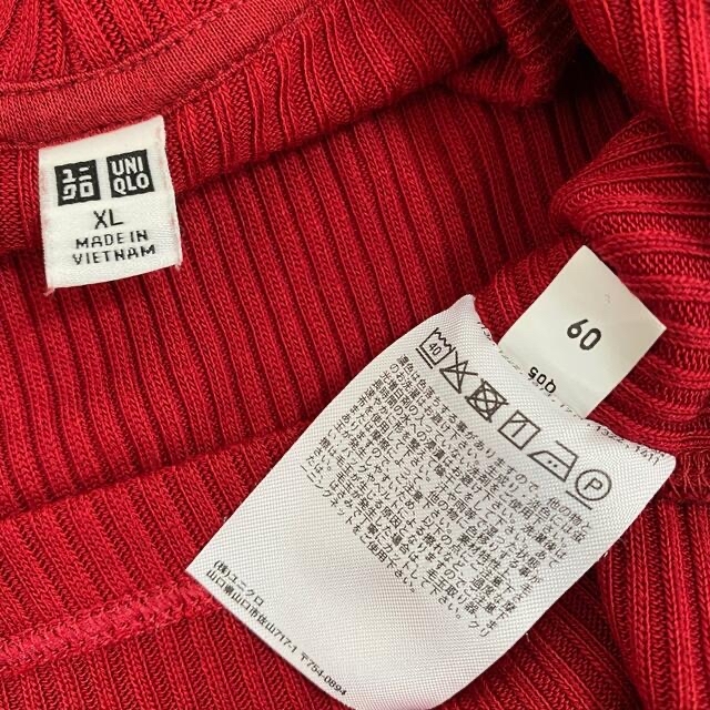 UNIQLO(ユニクロ)のUNIQLO  XL   リブハイネックT   レッド レディースのトップス(Tシャツ(長袖/七分))の商品写真