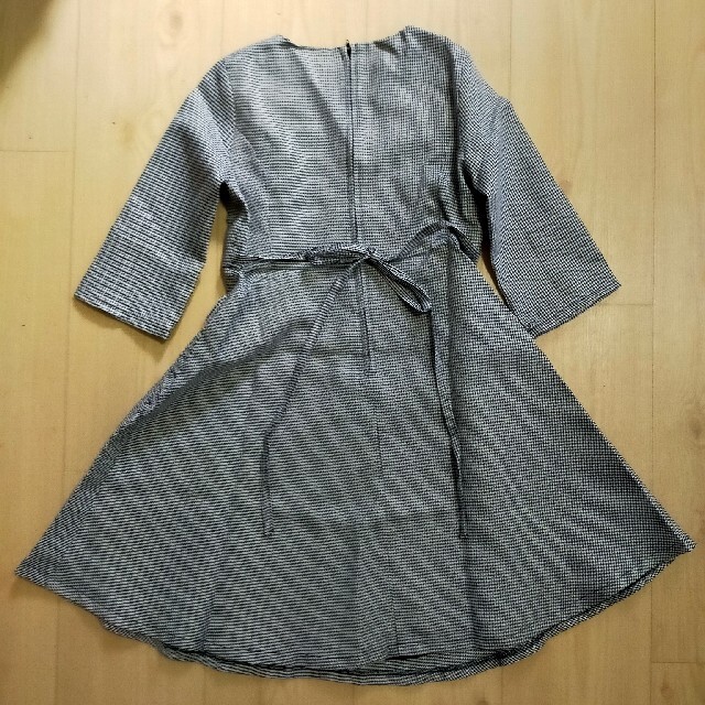 女の子　ワンピース　140cm  卒園式　入園式 キッズ/ベビー/マタニティのキッズ服女の子用(90cm~)(ワンピース)の商品写真