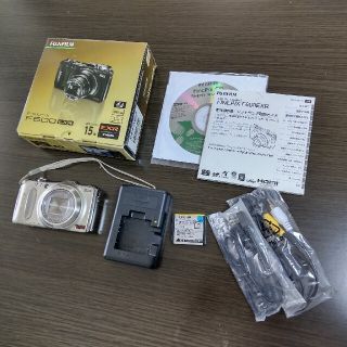フジフイルム(富士フイルム)のFINEPIX F600 EXR(コンパクトデジタルカメラ)