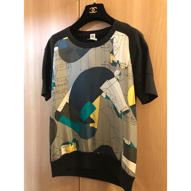 Hermes(エルメス)の白洋舎済　レア　エルメス　ネイビー　トップス　36  レディースのトップス(Tシャツ(半袖/袖なし))の商品写真