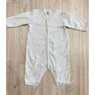 プチバトー(PETIT BATEAU)のプチバトー　長袖ロンパース　6m/67cm(ロンパース)