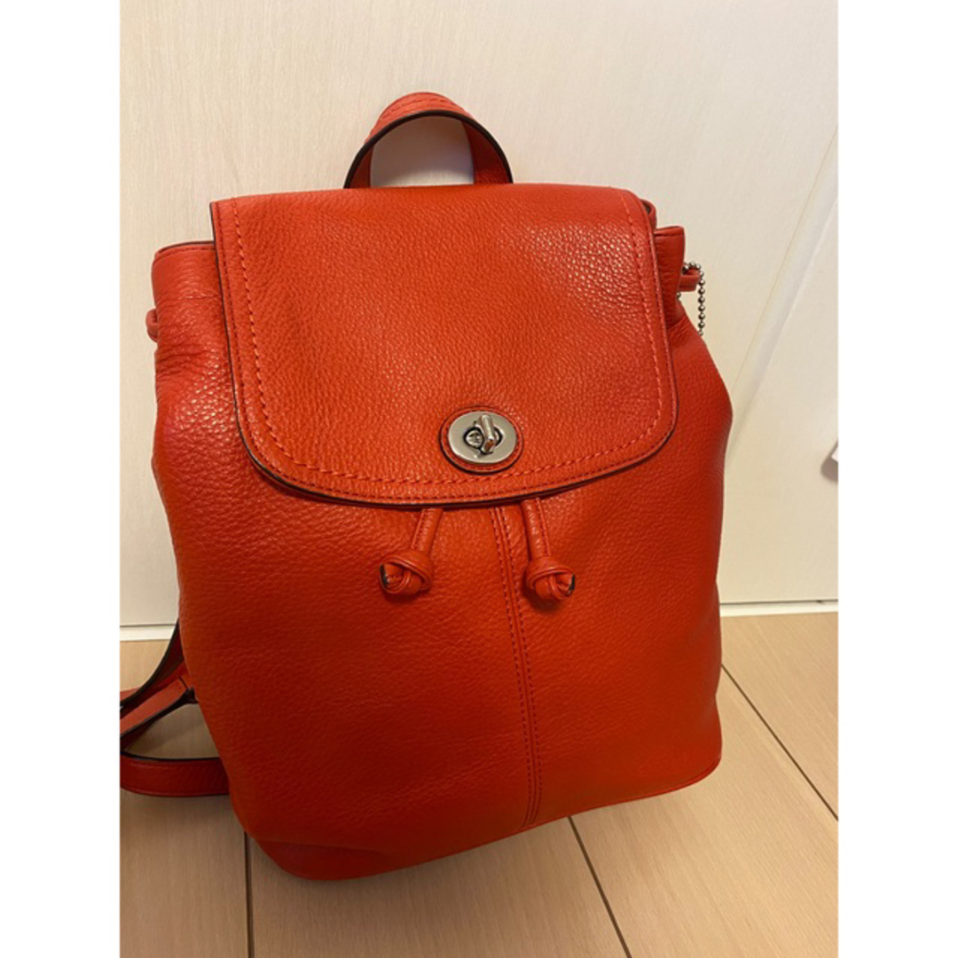 未使用級✨ COACH リュック レザー シボ革 赤 馬車金具-