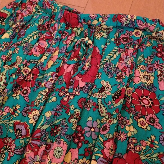 titicaca(チチカカ)のTITICACA レトロ 花柄 ロングスカート レディースのスカート(ロングスカート)の商品写真