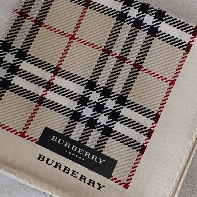 BURBERRY - 値下げ📌バーバリー☆大判ハンカチの通販 by りん's shop｜バーバリーならラクマ