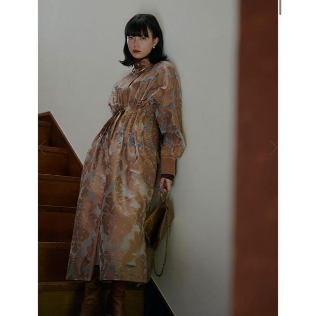 Ameri VINTAGE(アメリヴィンテージ)のUND SHEER JACQUARD TUCK DRESS レディースのワンピース(ロングワンピース/マキシワンピース)の商品写真