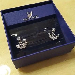 SWAROVSKI - 新品未使用 Swarovski MOONSUN ジャケットピアス 愛の ...