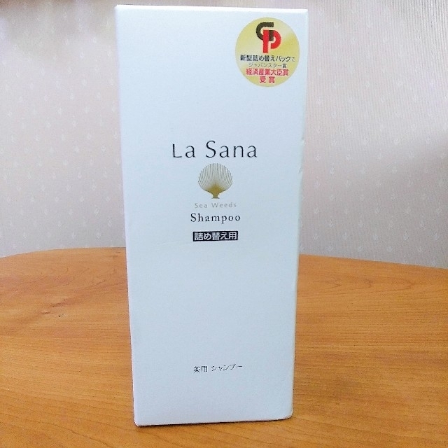 LaSana(ラサーナ)のラサーナ薬用シャンプー詰め替え コスメ/美容のヘアケア/スタイリング(シャンプー)の商品写真