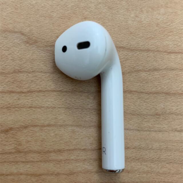 Apple(アップル)のApple 第一世代 AirPods スマホ/家電/カメラのオーディオ機器(ヘッドフォン/イヤフォン)の商品写真