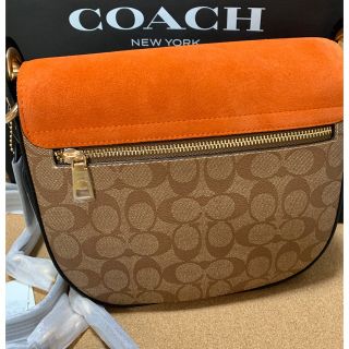 日本最級 新品、未使用 新品coachクリオショルダー23❣️カーキマルチ