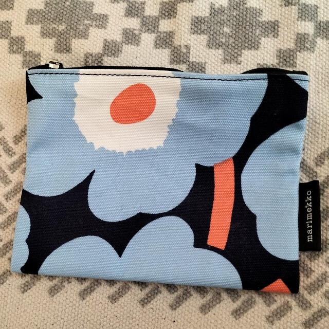 marimekko　ポーチ　新品