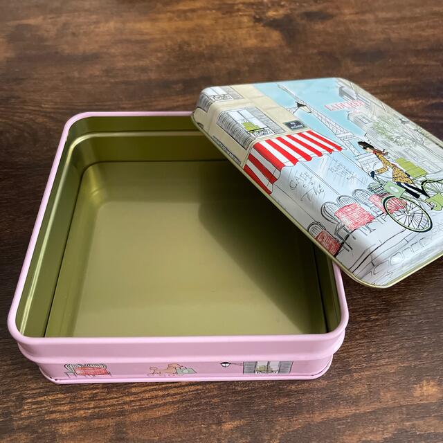 LADUREE(ラデュレ)のラデュレ 缶 LADUREE インテリア/住まい/日用品のインテリア小物(小物入れ)の商品写真