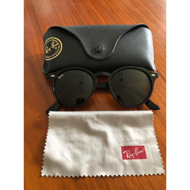 Ray-Ban(レイバン)のLinさま　レイバン　サングラス　Ray Ban レディースのファッション小物(サングラス/メガネ)の商品写真