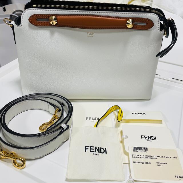激安通販新作 FENDI - FENDI BY THE WAY ハンドバッグ ホワイト イエローフェンディ ショルダーバッグ