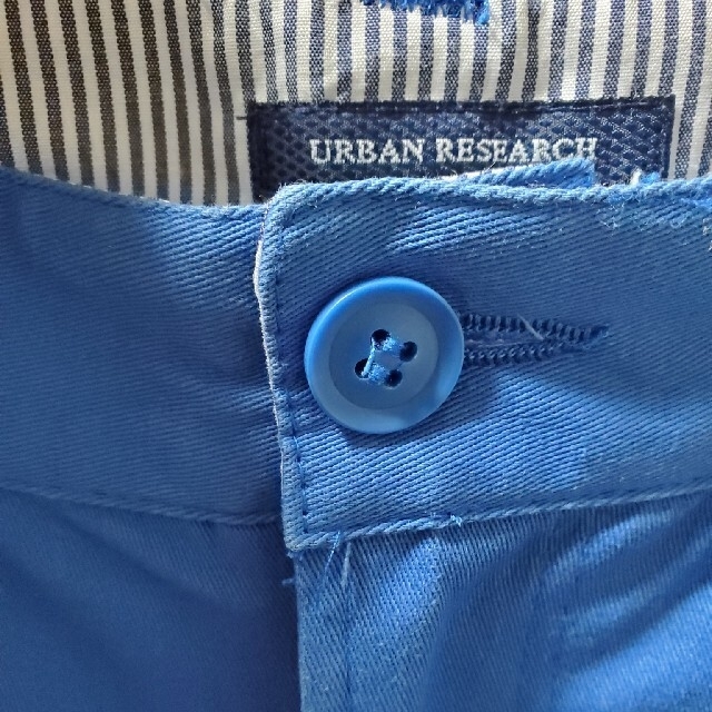 URBAN RESEARCH ハーフパンツ ブルー Lサイズ メンズのパンツ(ショートパンツ)の商品写真