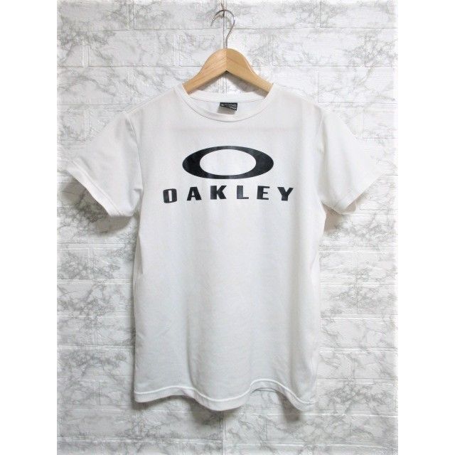 ☆OAKLEY オークリー ビッグ ロゴ プリント Tシャツ 半袖/メンズ/M | フリマアプリ ラクマ