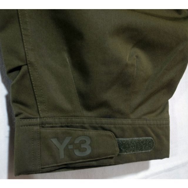 Y-3(ワイスリー)の未使用 Y-3 希少 ワイドショーツ M カーキ 正規品 ハーフパンツ メンズのパンツ(ショートパンツ)の商品写真