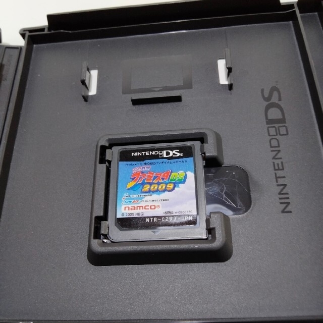 プロ野球 ファミスタDS 2009 DS＋2010 DS セット エンタメ/ホビーのゲームソフト/ゲーム機本体(携帯用ゲームソフト)の商品写真