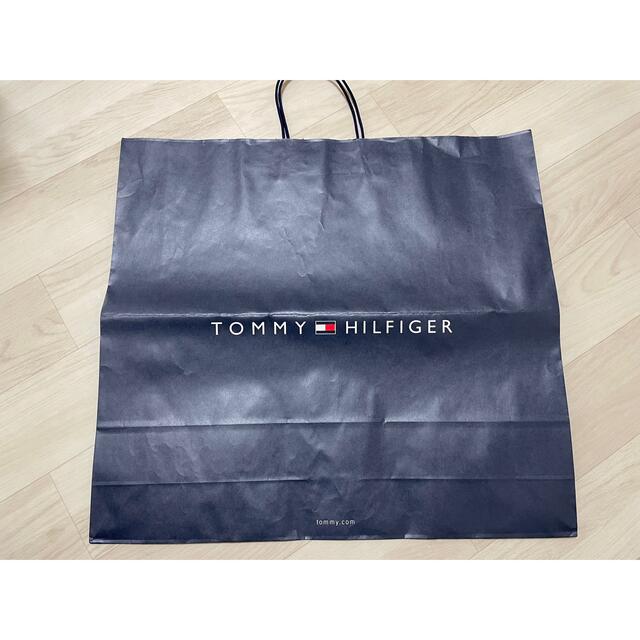 TOMMY HILFIGER(トミーヒルフィガー)のTOMMY HILFIGER紙袋 レディースのバッグ(ショップ袋)の商品写真