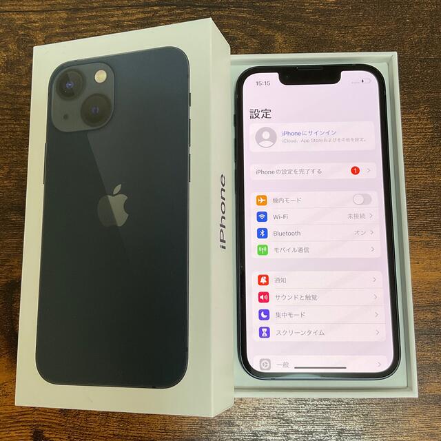 Apple(アップル)のApple iPhone13mini 256GB SIMフリー midnight スマホ/家電/カメラのスマートフォン/携帯電話(スマートフォン本体)の商品写真