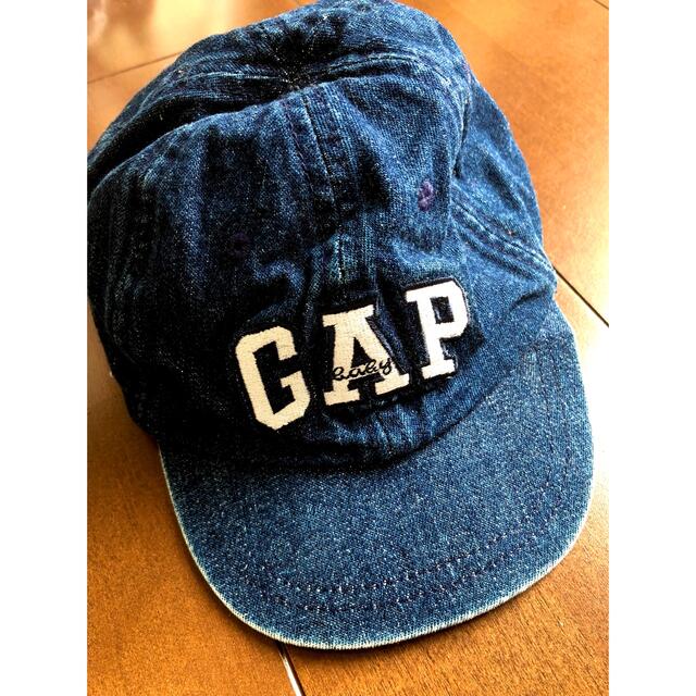 GAP(ギャップ)のGAP デニムキャップ　6-12ケ月用　帽子 キッズ/ベビー/マタニティのこども用ファッション小物(帽子)の商品写真