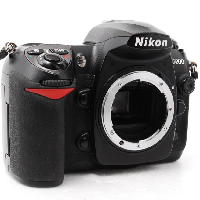 3月17日限定販売✨ワンランク上の一眼レフ♪ニコン Nikon D200 ボディ ...