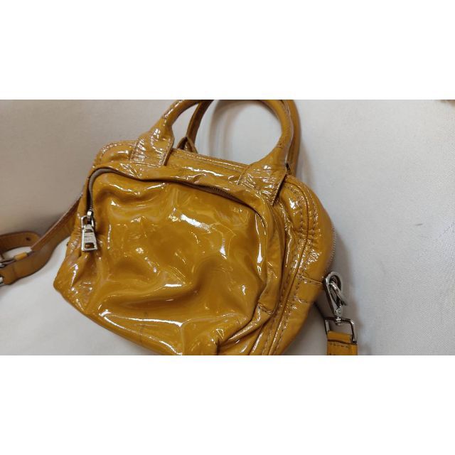 PRADA(プラダ) エナメルレザー キャメル 2WAYショルダーバッグ 贅沢品
