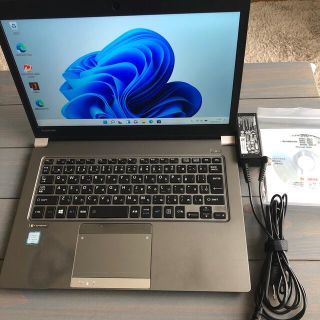 トウシバ(東芝)のdynabook R63 フルHD 8GB corei5 ssd 256GB(ノートPC)