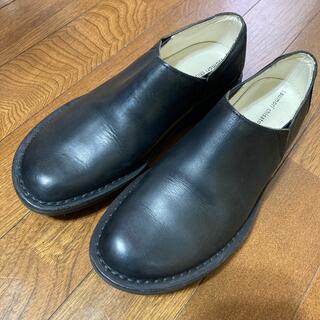 ツモリチサト(TSUMORI CHISATO)のtsumori chisato walk レザー　スリッポン　革靴　ブラック(ローファー/革靴)