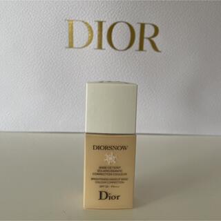 ディオール(Dior)のDIOR ディオール❤︎スノーメイクアップベース(ベージュ)下地(化粧下地)
