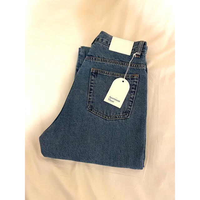 Apartment Three - High-Waisted Jeans トップ www.toyotec.com