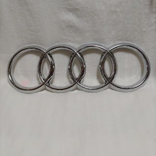 アウディ(AUDI)の※アウディ「純正エンブレム」品番BTA582710080(車種別パーツ)