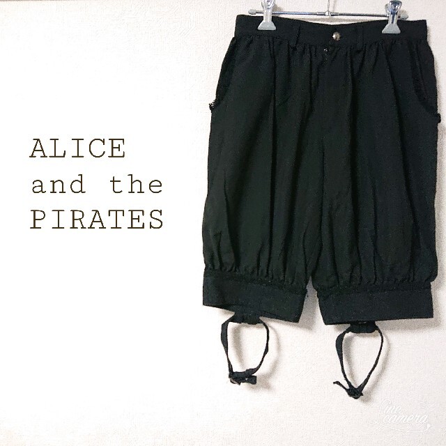 ALICE and the PIRATES(アリスアンドザパイレーツ)のALICE and the PIRATES ハーフパンツ レディースのパンツ(ハーフパンツ)の商品写真