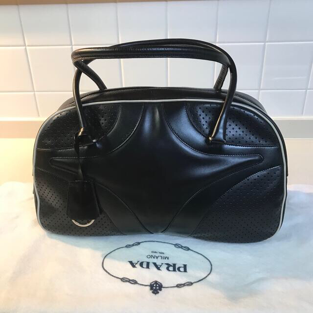 PRADA プラダ ボーリング パンチングレザーバッグ BLACK B10524