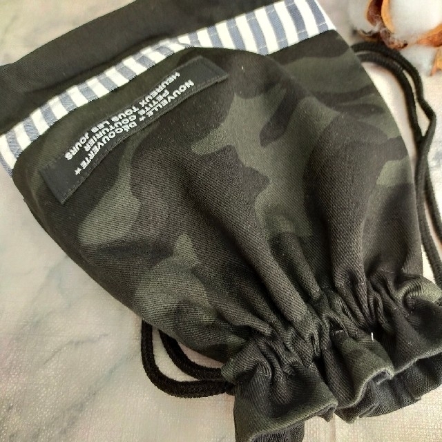 【専用】コップ袋 給食袋 黒迷彩  "ハンドメイド ハンドメイドのキッズ/ベビー(外出用品)の商品写真