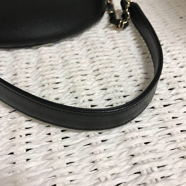 CHANEL(シャネル)の【美品】シャネル ドーヴィル スタッズ レザー 巾着 バッグ ブラック レディースのバッグ(ショルダーバッグ)の商品写真