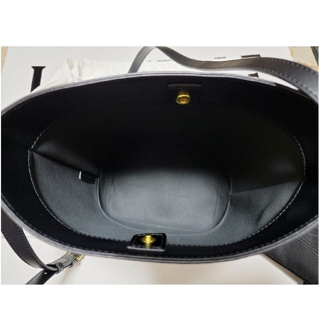 SORAKICHI様専用　トリオンフ　ショルダーバッグ　ブラック レディースのバッグ(ショルダーバッグ)の商品写真
