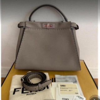 フェンディ(FENDI)のFENDI フェンディ　ピーカブー　セレリア(ハンドバッグ)