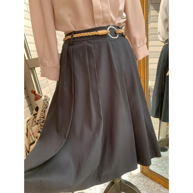 AMACA(アマカ)の綺麗なお姉さんのAMACA使えるスカート レディースのスカート(ひざ丈スカート)の商品写真