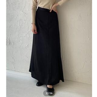 Satin flare long skirt(ロングスカート)